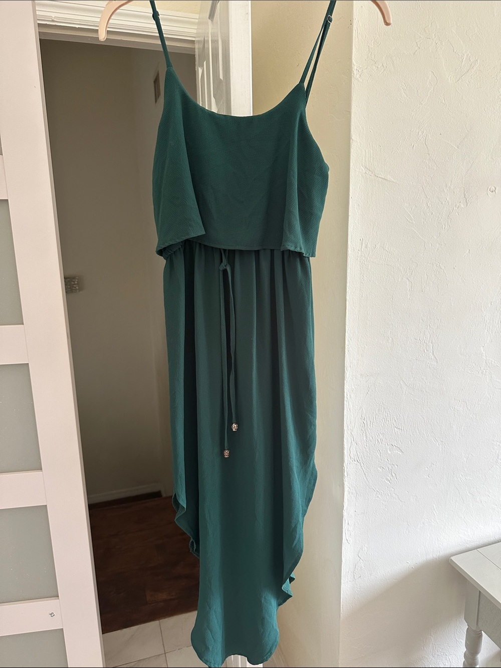 Sleeveless Green Maxi Dress with Drawstring Waist
